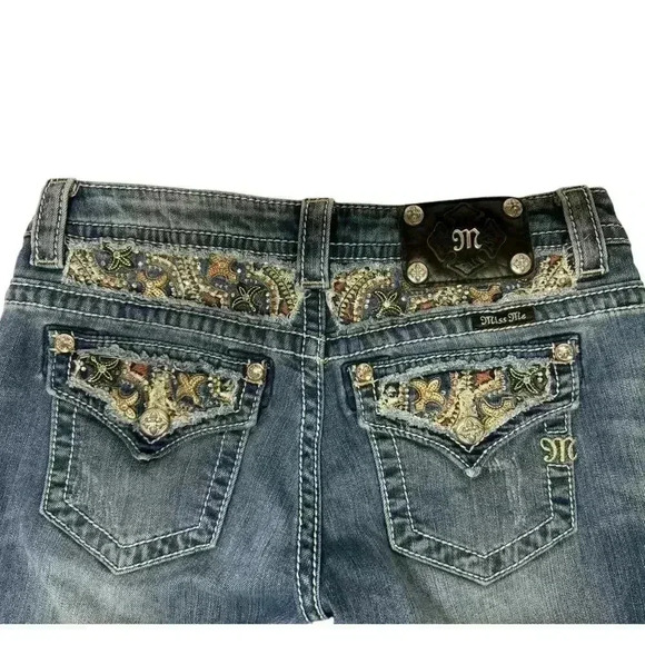 Miss Me Beautiful Bootcut Jeans Beaded Embroidered Flowers Rhinestones  
Sz
27 - Picture 9 of 16